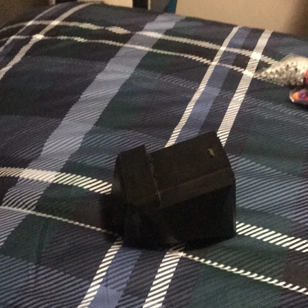 Black Xbox controller charger